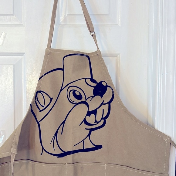 NWOT Buc-ee's Apron - Big Face Logo Tan Chef’s Grilling Apron - Picture 3 of 6